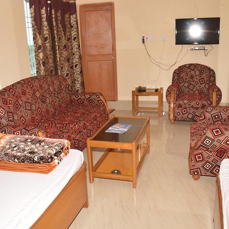 Hotel Kaustav Tezpur Extérieur photo