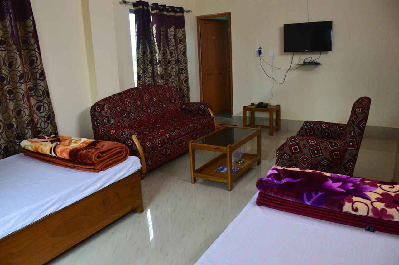 Hotel Kaustav Tezpur Extérieur photo