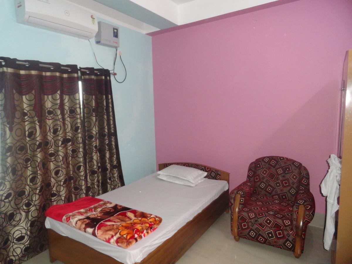 Hotel Kaustav Tezpur Extérieur photo